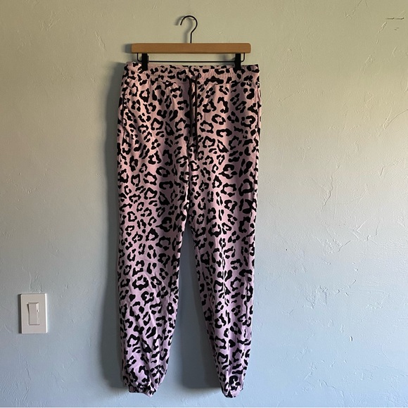 Beach Riot x REVOLVE Banded Sweatpant in Purple Leopard - Picture 3 of 11